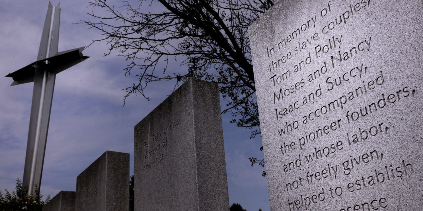 Memorial to enslaved couples